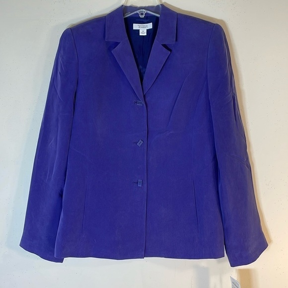 NWT. Dressbarn by Travis Ayers 10 Classic Pure Silk Three-Button Blazer. - Picture 1 of 12